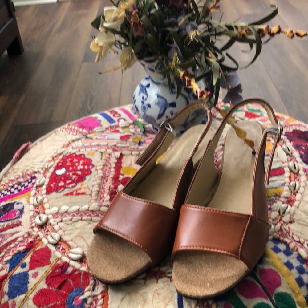 Tan, leather sandals.